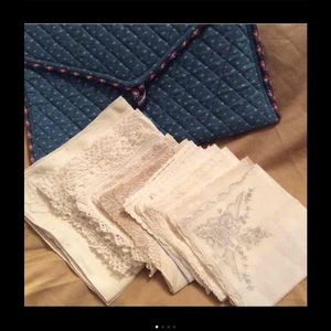 Lot of Vintage Whites, Hankies, Handkerchiefs