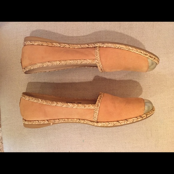 Womens Stuart Weitzman nude/neutral suede flats