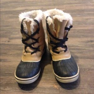 Sorel rain/snow boots