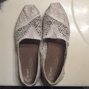 Cream Colored Lace TOMS