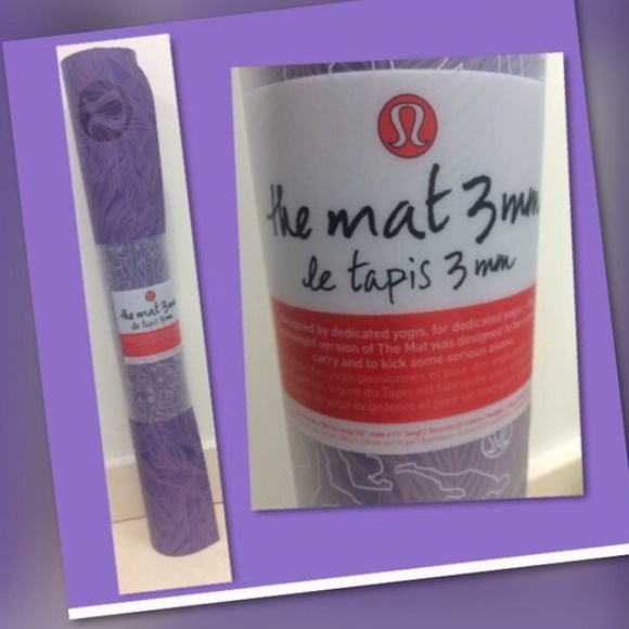 Lululemon yogamat