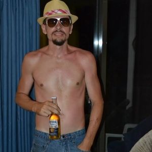 Meet your Posher, Junior an kathy