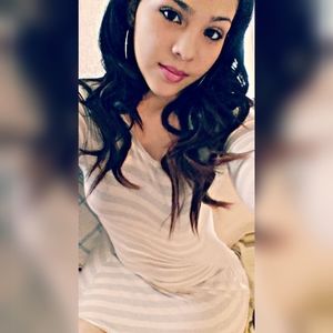 Meet your Posher, Noelia