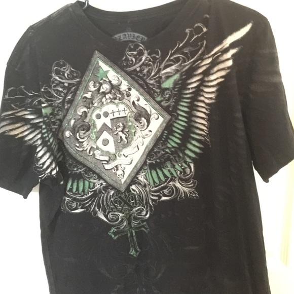 Men's buckle tee