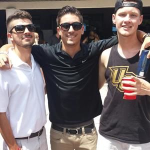 Meet your Posher, Aj