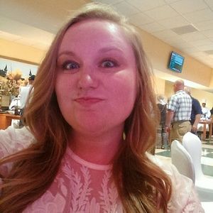 Meet your Posher, Alisha