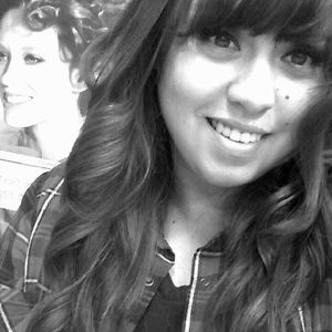 Meet your Posher, Stacy