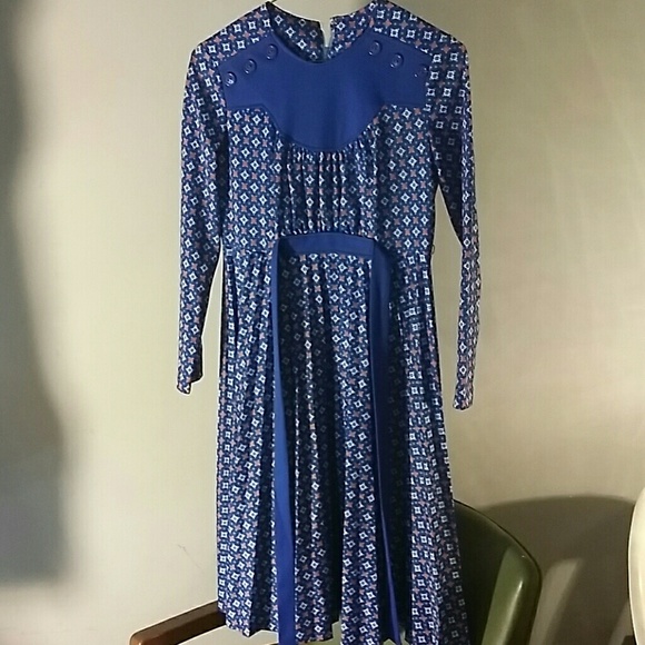 Vintage Dress (it's an oldie)