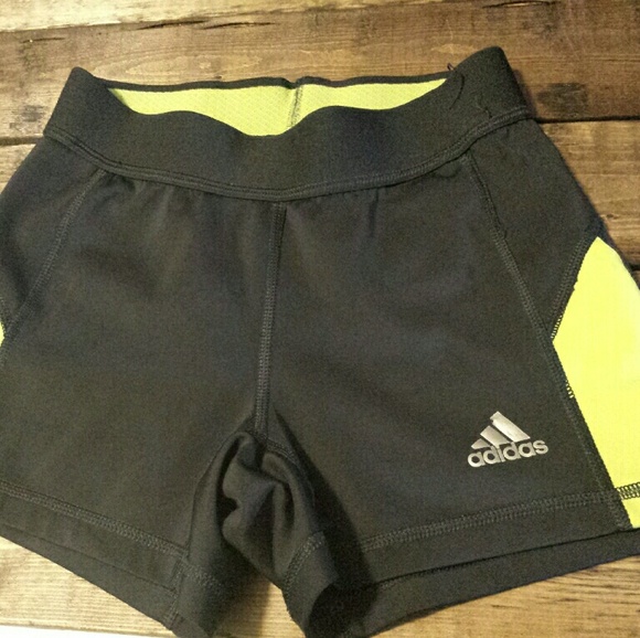 Adidas Compression short - Picture 1 of 4
