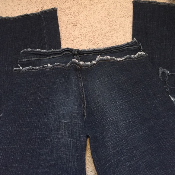 Diesel jeans with frayed edges and leg slit. - Picture 3 of 3