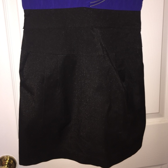 Blue and Black Dress - Picture 3 of 4