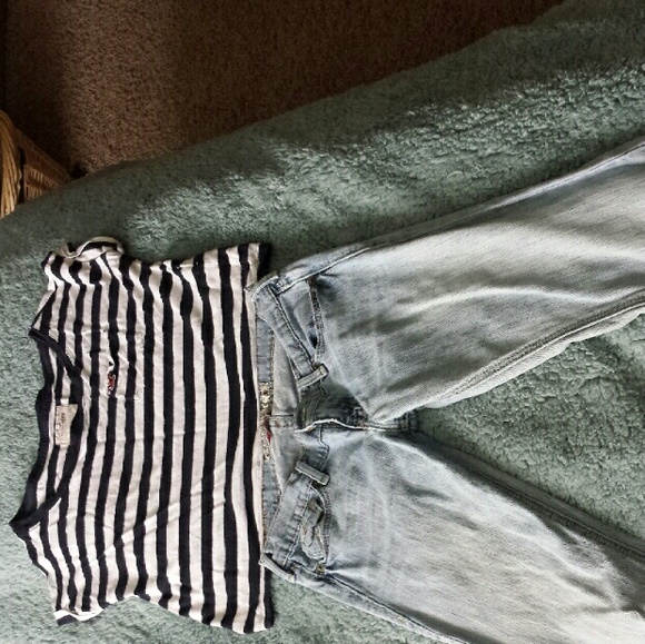 Crop top^ Jeans - Picture 2 of 3