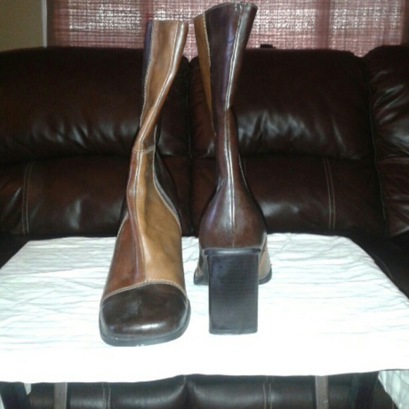 Boots - Picture 4 of 4