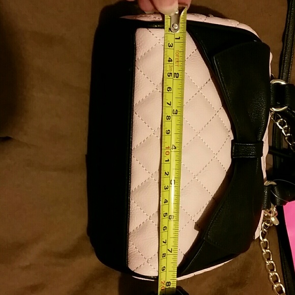 Betsey Johnson purse - Picture 3 of 4