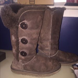 Ugg bailey button triplet