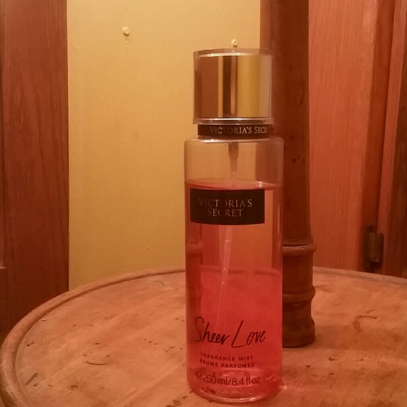 Victoria secret perfume