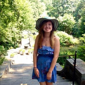 Meet your Posher, Emma