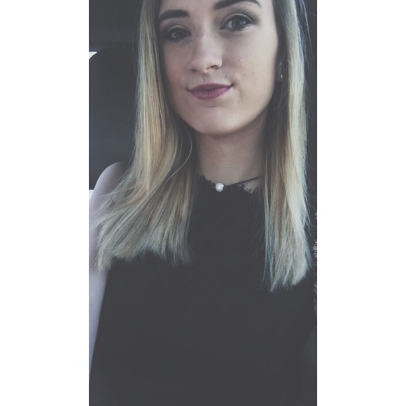 Meet your Posher, Kaitlin - Picture 1 of 1