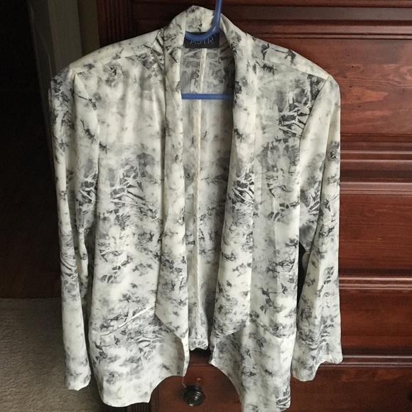 Astr blazer hold for @roxierie