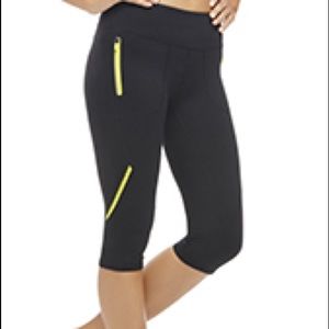 Fabletics black crop with yellow zippers!
