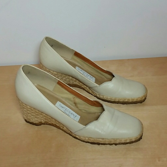 Vintage leather wedge shoes