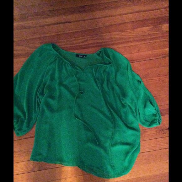 Very cute silk top! Only worn once!