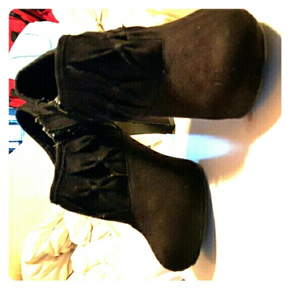 Ankle boots