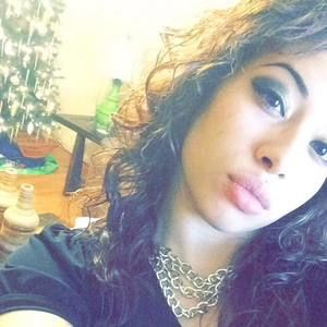 Meet your Posher, Emely