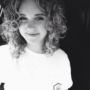 Meet your Posher, Avery