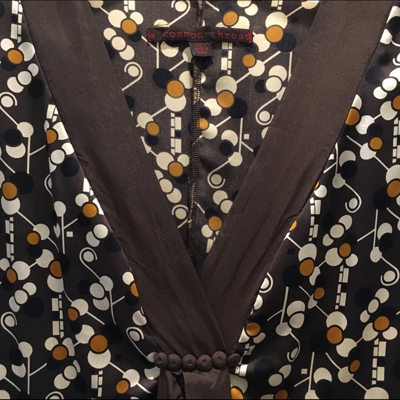 A Common Thread Blouse - Picture 2 of 3