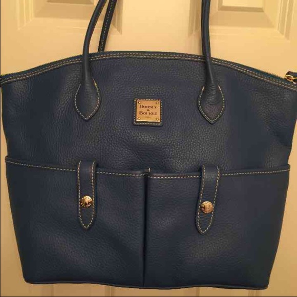Dooney & Bourke Purse