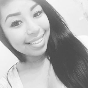 Meet your Posher, Selena