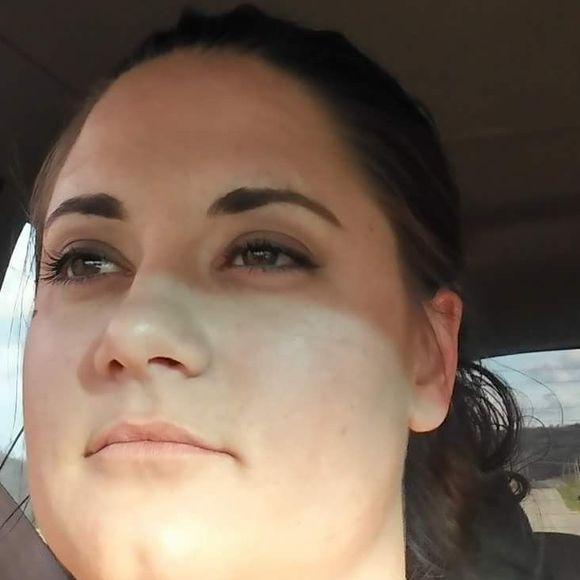 Meet your Posher, Whitney - Picture 1 of 1