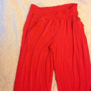 Flowy legged, elastic band waist hot pink pants