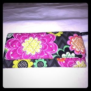 Vera Bradley Trifold wallet in Ziggy Zinnia