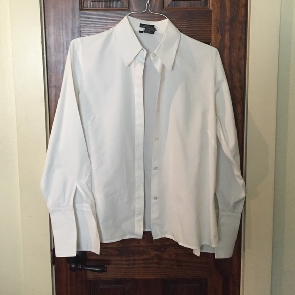 Ladies size 4 WilliSmith 100% cotton shirt