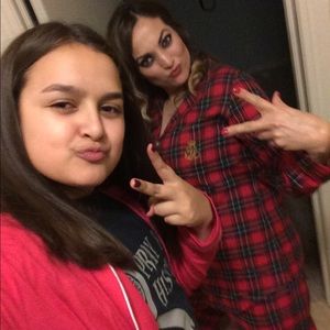 Meet your Posher, Val