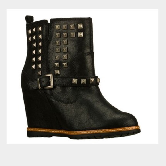 Skechers Shoes - Hidden Wedge Studded Boots NEW!
