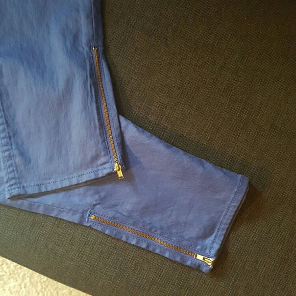 Truly Blue Jeans - Picture 2 of 4