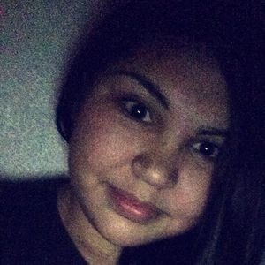 Meet your Posher, Desiree