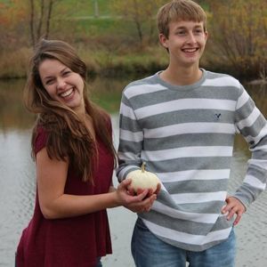 Meet your Posher, Mia