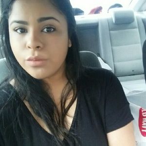 Meet your Posher, Dalitza