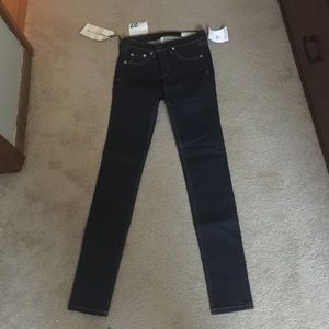 Rag and bone clean indigo legging. Size 27 nwt