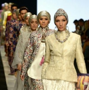 Meet your Posher, Fatima