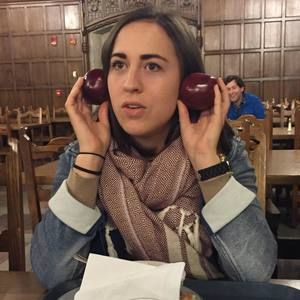 Meet your Posher, Hannah