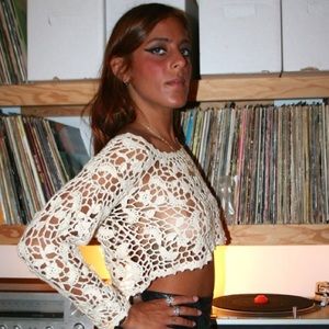 Vintage 70s Cream Chrochet Cropped Sweater  XS/S