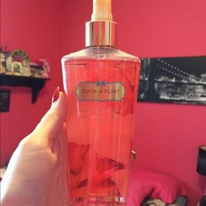 Victoria's Secret "such a flirt" spray