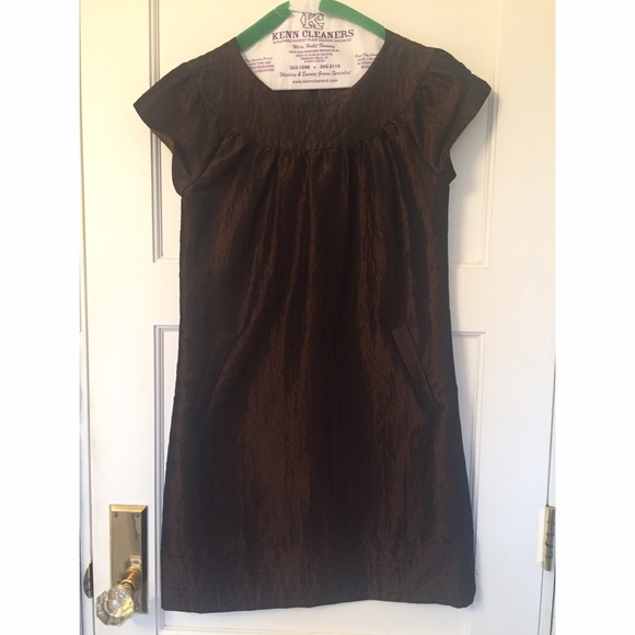 *SALE* Metallic Brown BCBG shift dress