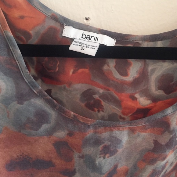 Floral crop top! - Picture 2 of 3