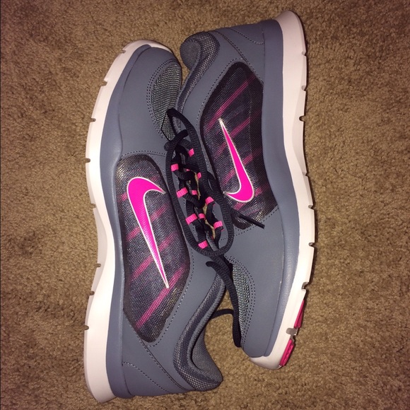 Nike Shoes - Brand new nike
